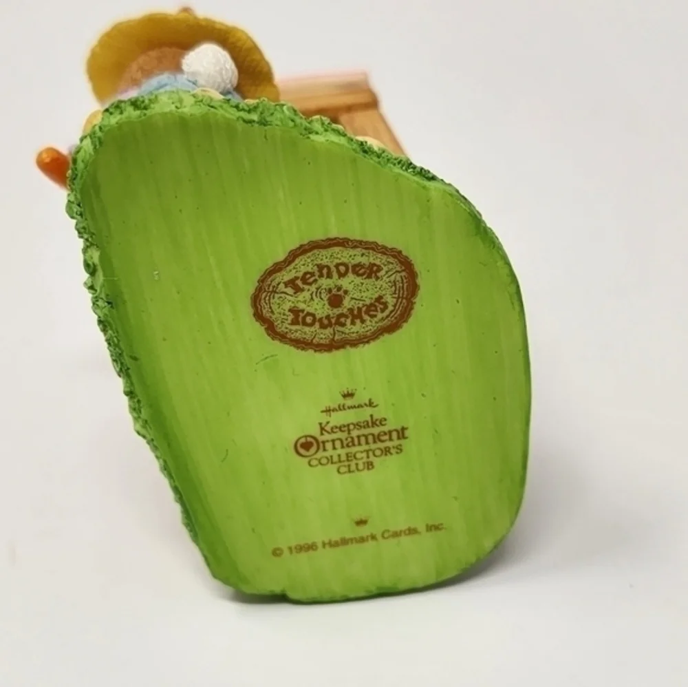 Hallmark‎ 1997 Collector's Edition Farmer's Market Tender Touches Bunny Ornament